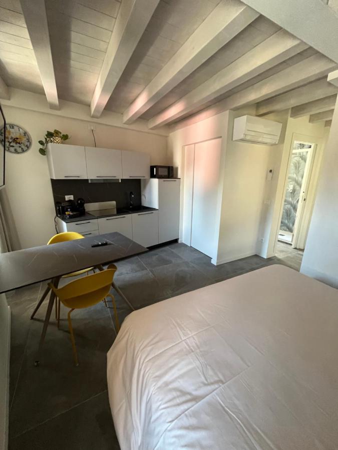 La Casa Incartata Apartment Toscolano Maderno Exterior photo