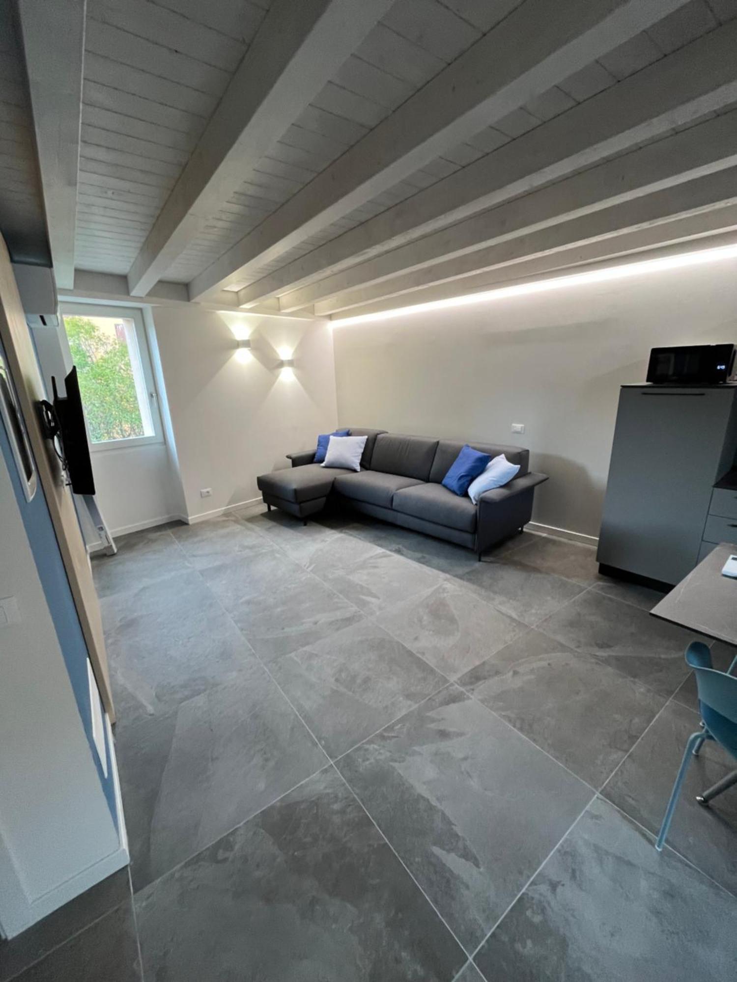 La Casa Incartata Apartment Toscolano Maderno Exterior photo
