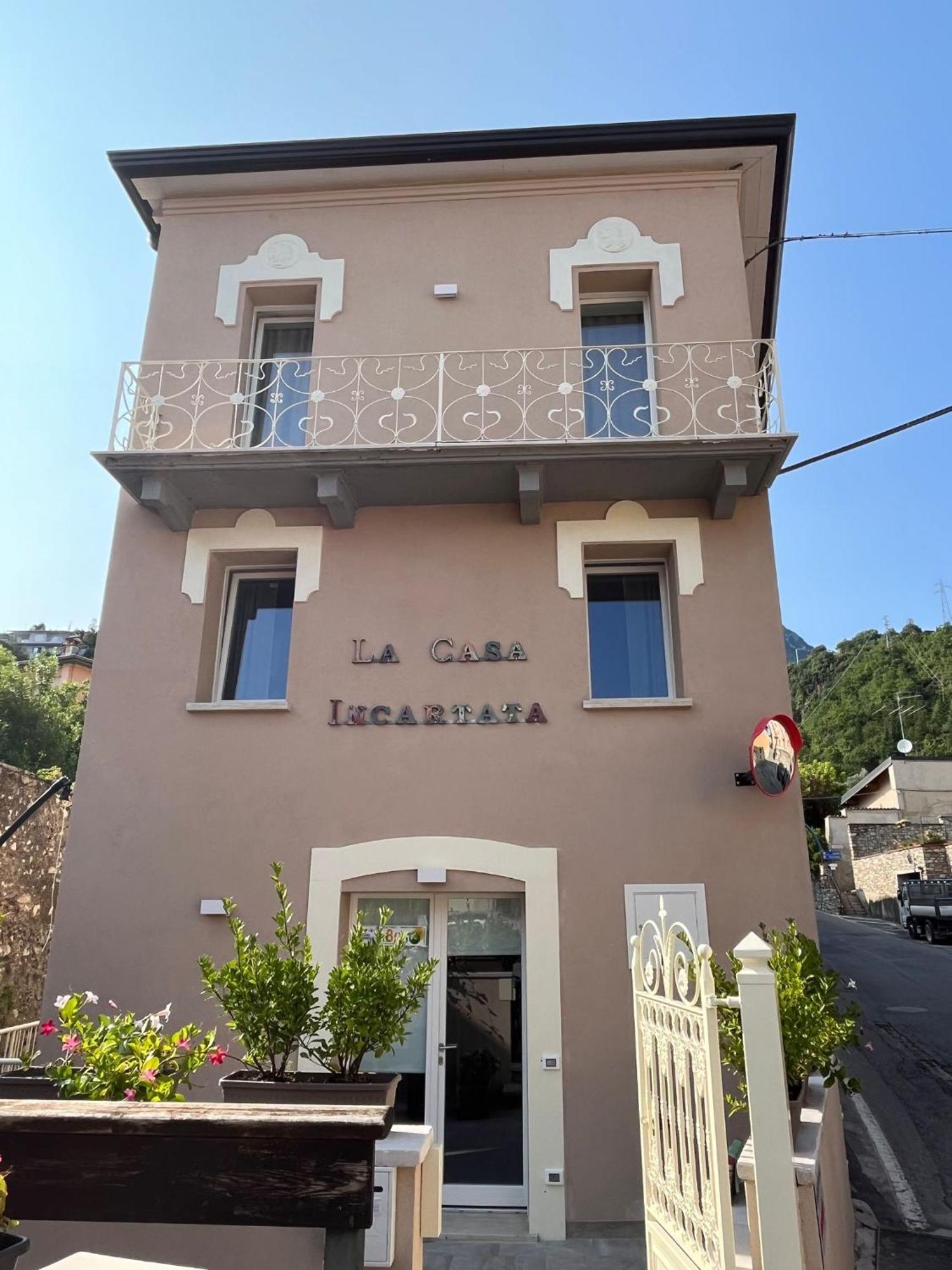 La Casa Incartata Apartment Toscolano Maderno Exterior photo